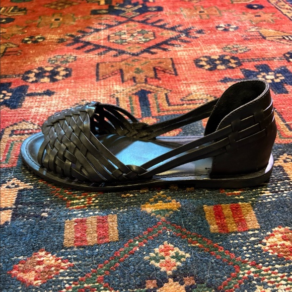 ASOS DESIGN Francis Leather Woven Flat Sandals Black Size 7 - Picture 2 of 7